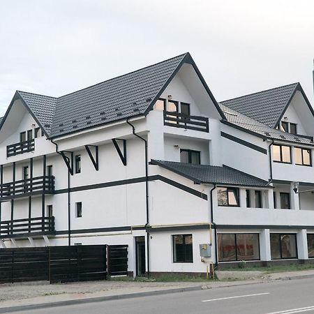 Hotel La Conac Vaslui Esterno foto